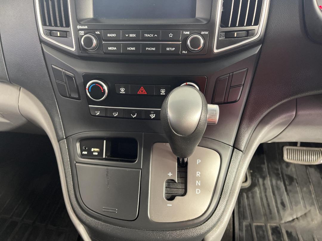 Photo '18' of Hyundai Iload Photo '18' of Hyundai Iload