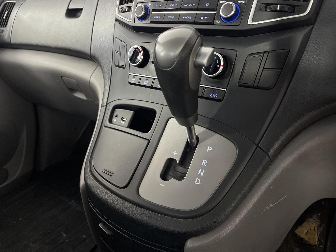 Photo '18' of Hyundai Iload Photo '18' of Hyundai Iload