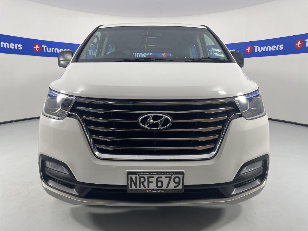 Photo '2' of Hyundai Imax