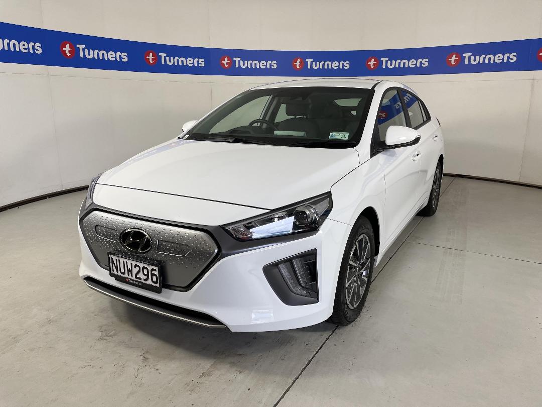 Photo '4' of Hyundai Ioniq Photo '4' of Hyundai Ioniq