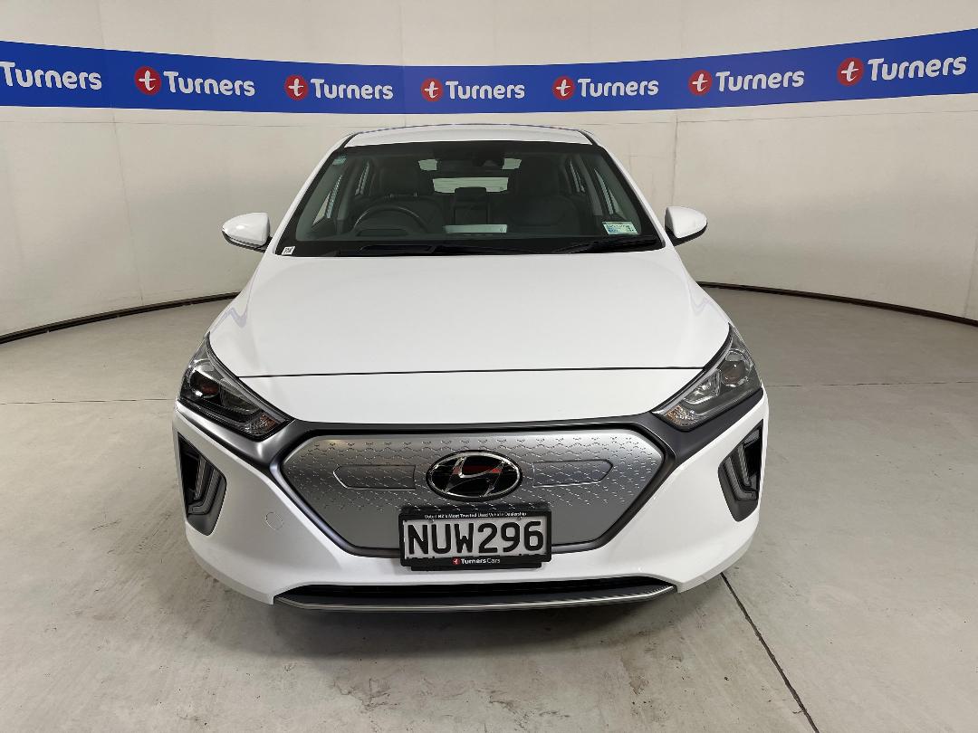 Photo '2' of Hyundai Ioniq Photo '2' of Hyundai Ioniq