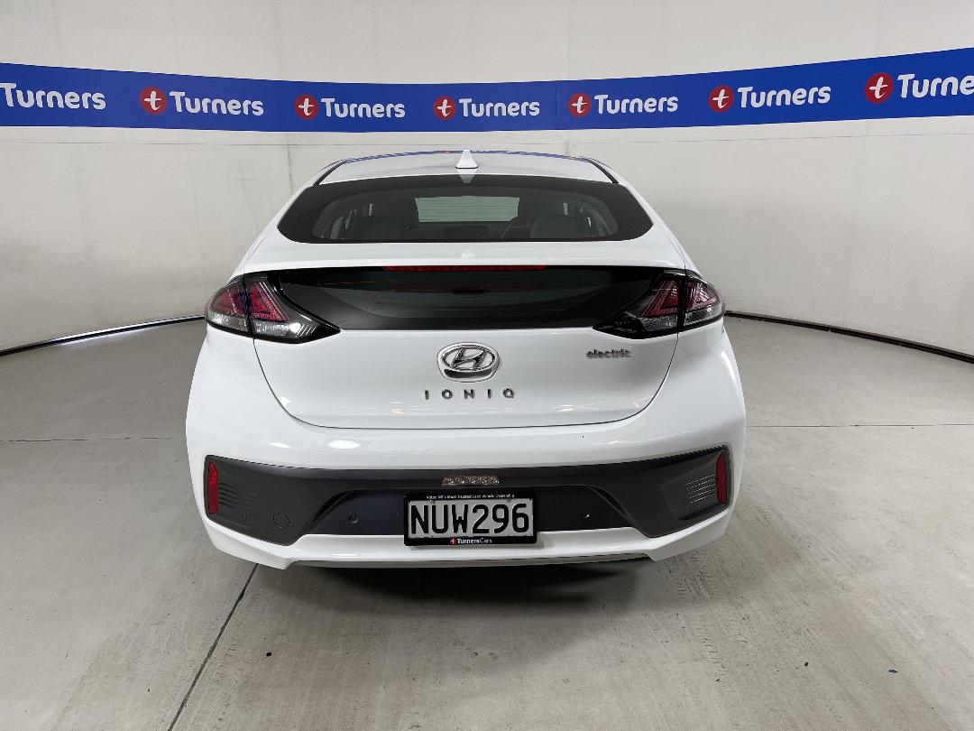 Photo '6' of Hyundai Ioniq Photo '6' of Hyundai Ioniq