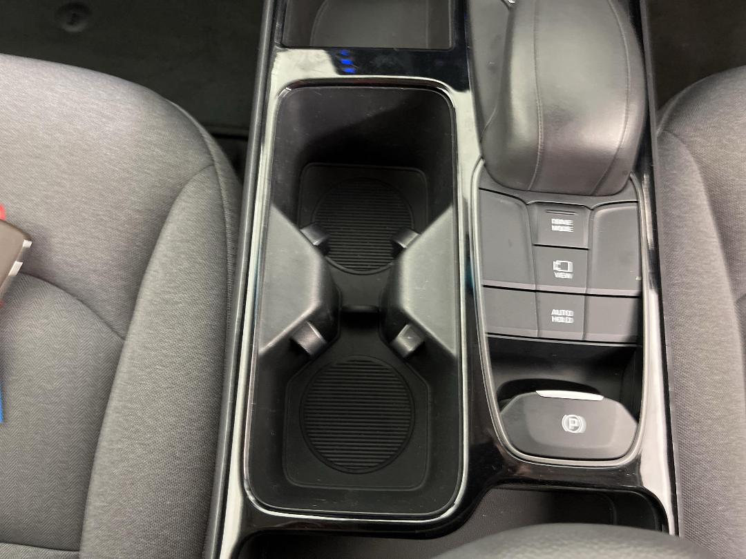 Photo '23' of Hyundai Ioniq Photo '23' of Hyundai Ioniq