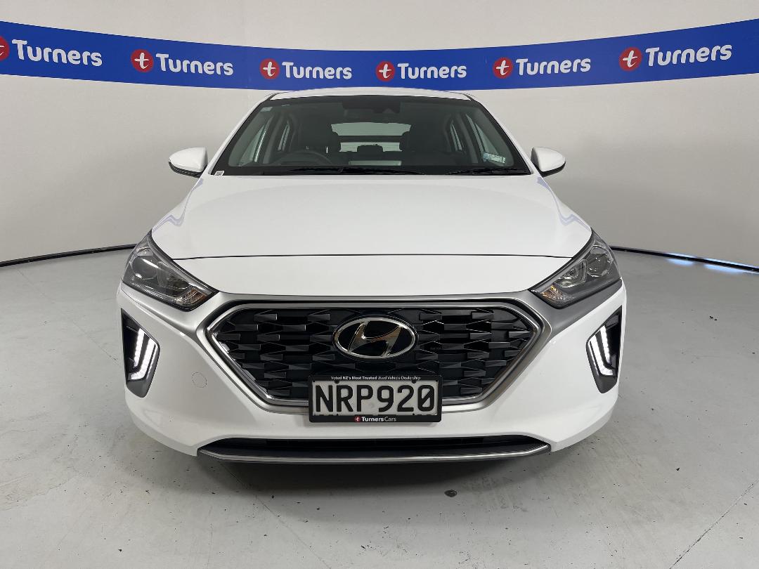 Photo '2' of Hyundai Ioniq Photo '2' of Hyundai Ioniq