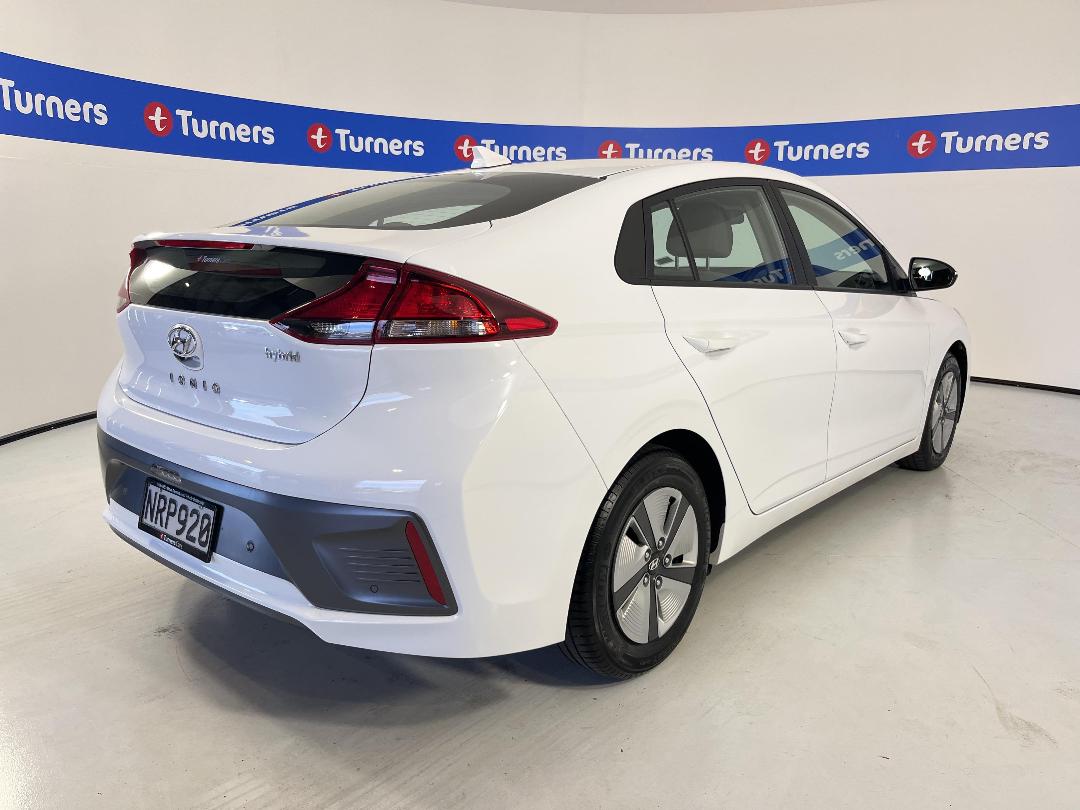 Photo '7' of Hyundai Ioniq Photo '7' of Hyundai Ioniq
