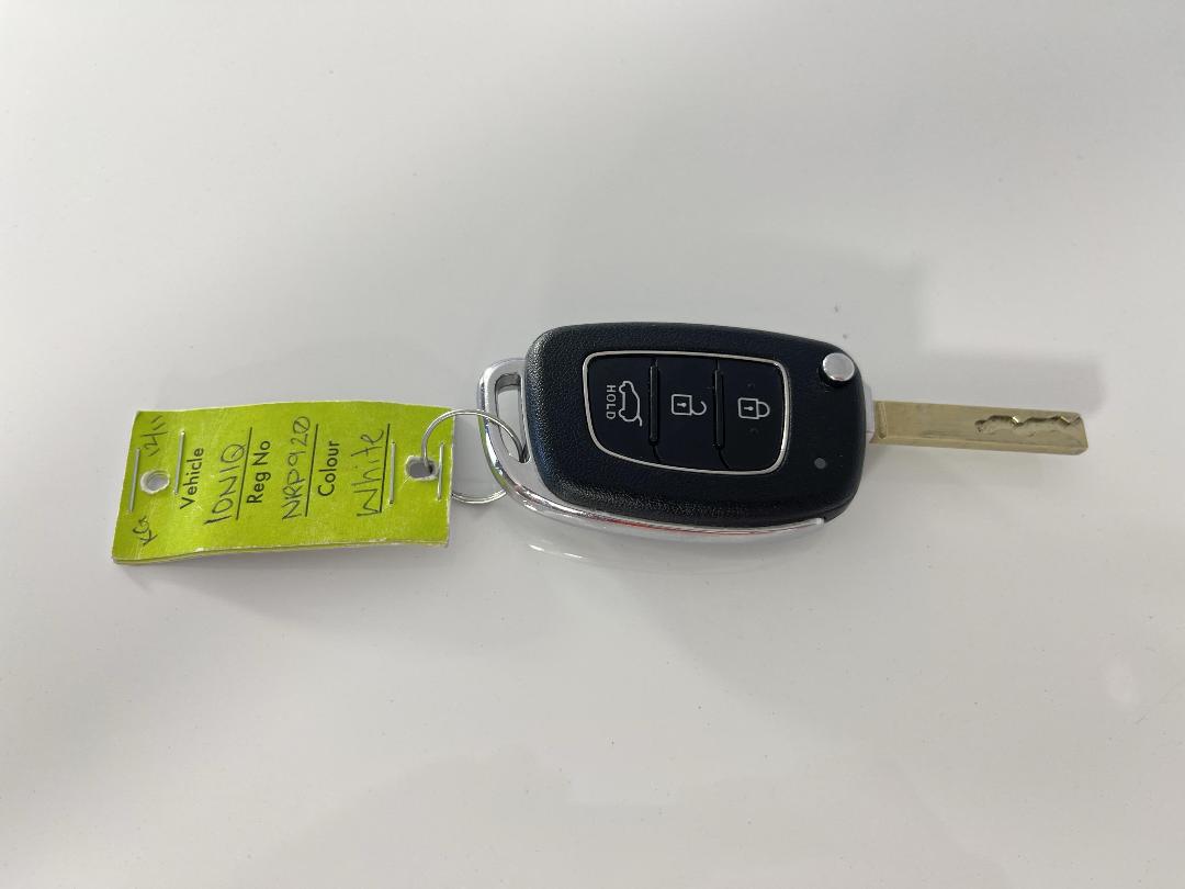 Photo '22' of Hyundai Ioniq Photo '22' of Hyundai Ioniq