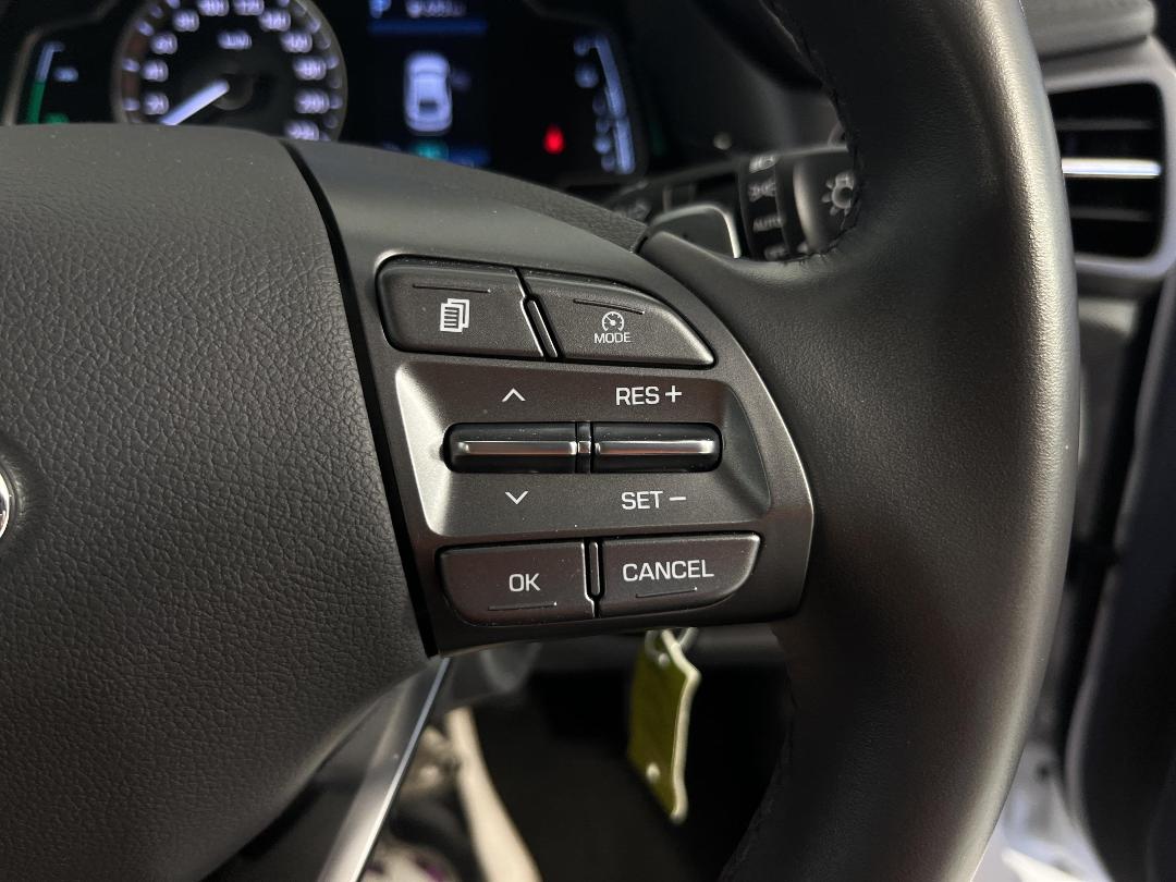 Photo '23' of Hyundai Ioniq Photo '23' of Hyundai Ioniq