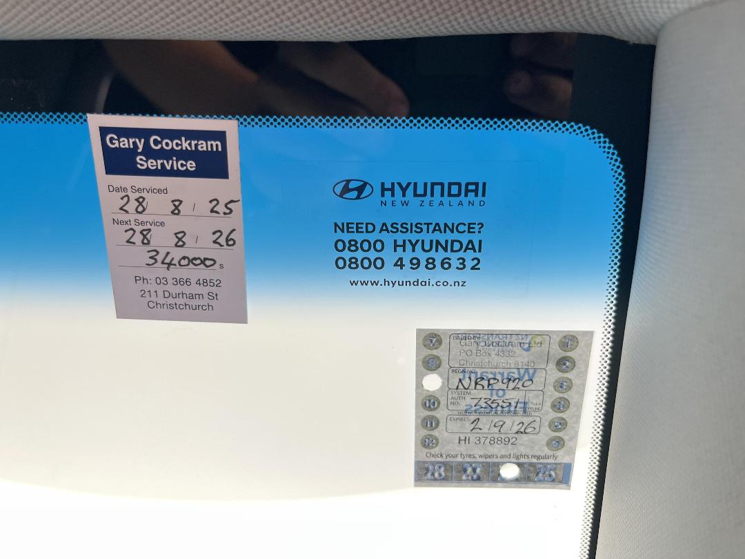 Photo '29' of Hyundai Ioniq Photo '29' of Hyundai Ioniq