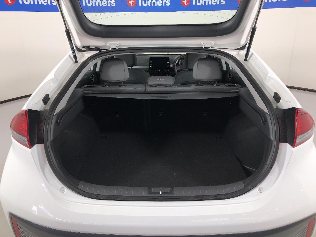 Photo '14' of Hyundai Ioniq