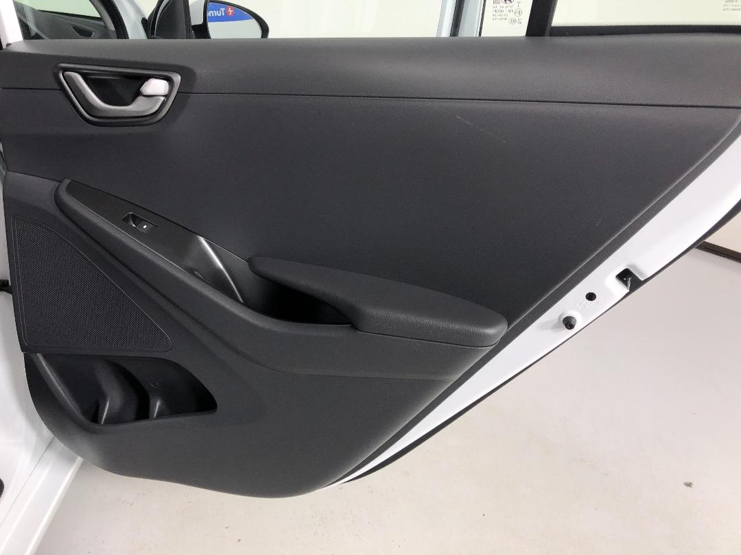 Photo '19' of Hyundai Ioniq