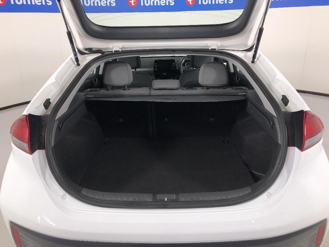 Photo '14' of Hyundai Ioniq