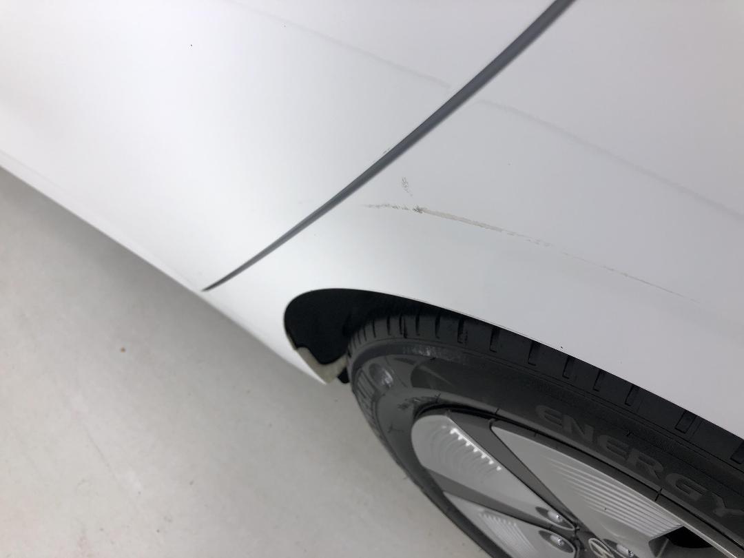 Photo '24' of Hyundai Ioniq