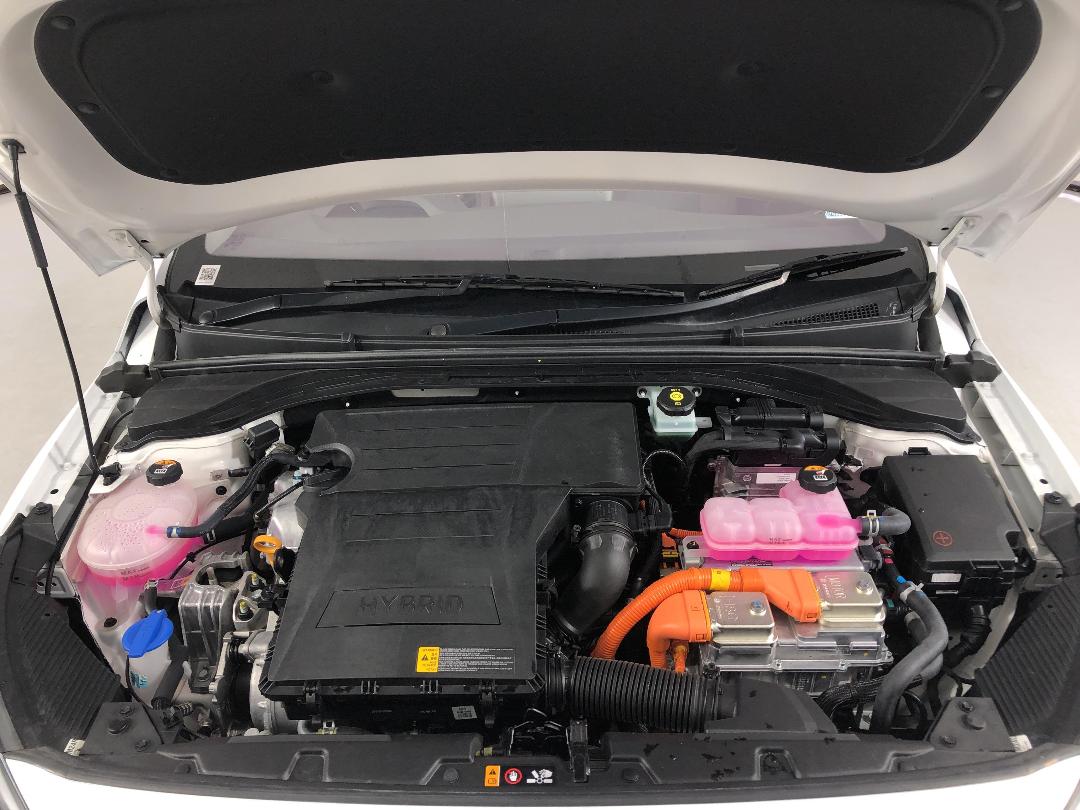 Photo '13' of Hyundai Ioniq