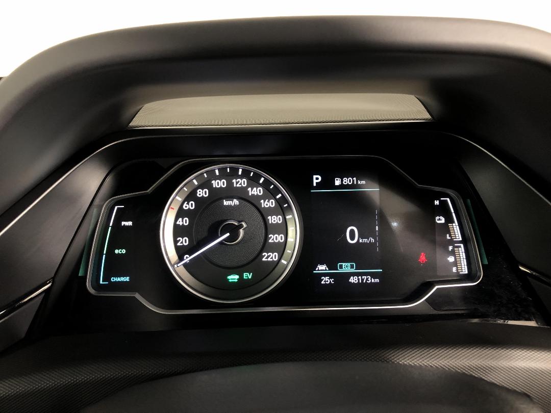 Photo '21' of Hyundai Ioniq