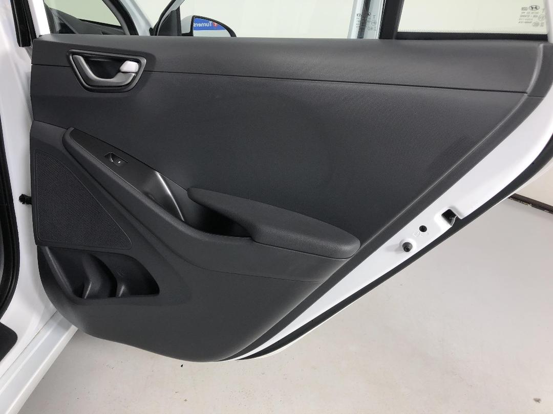 Photo '19' of Hyundai Ioniq