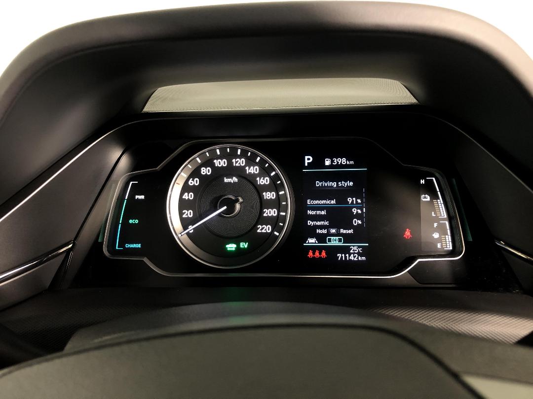 Photo '21' of Hyundai Ioniq