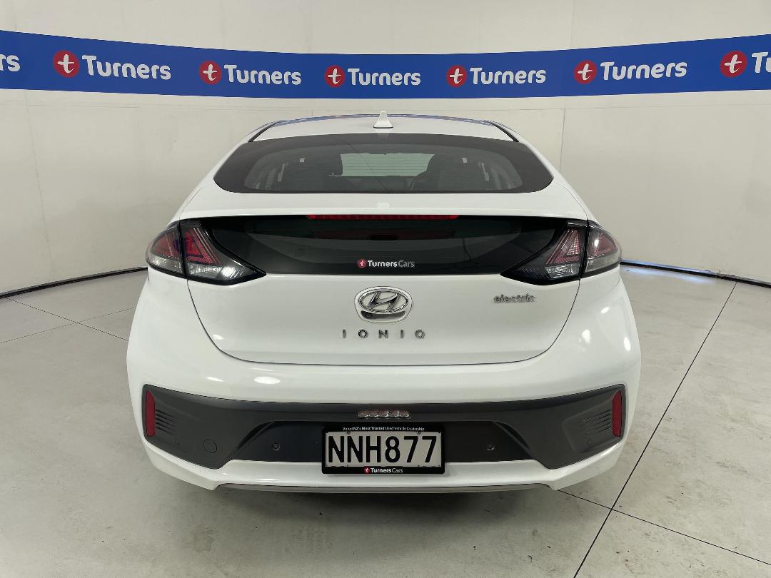 Photo '6' of Hyundai Ioniq Photo '6' of Hyundai Ioniq