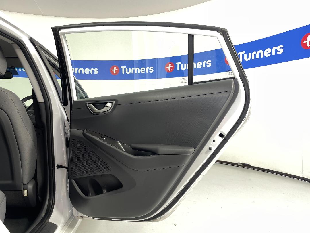 Photo '19' of Hyundai Ioniq