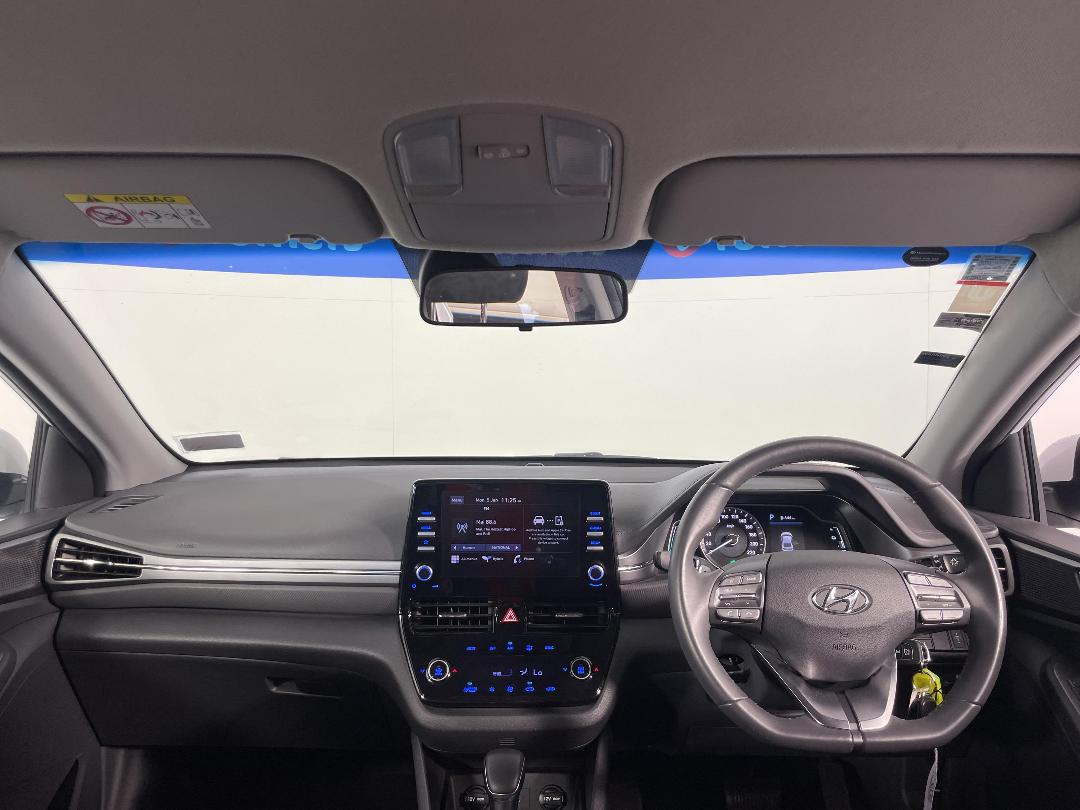 Photo '17' of Hyundai Ioniq