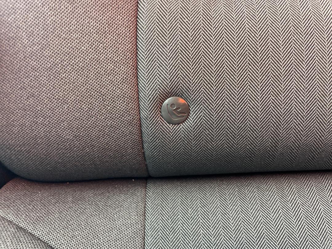 Photo '23' of Hyundai Ioniq