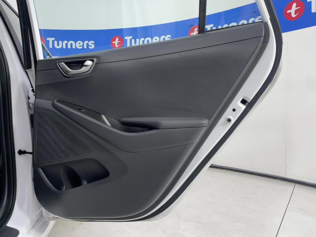 Photo '19' of Hyundai Ioniq