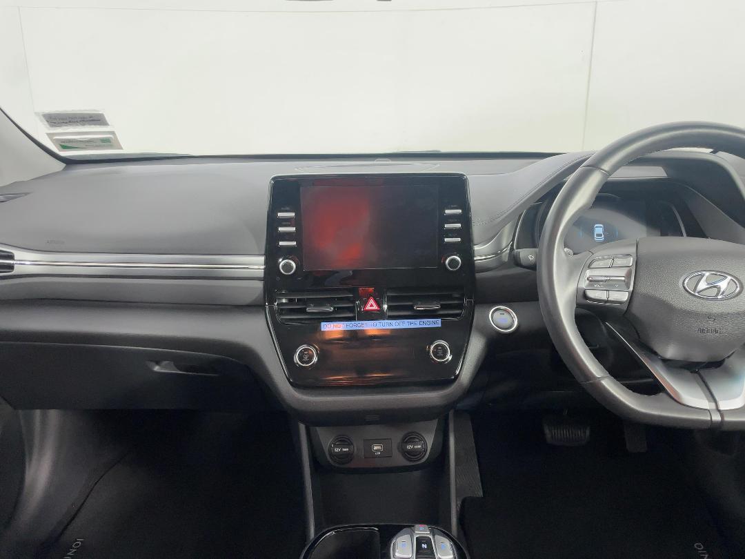 Photo '17' of Hyundai Ioniq