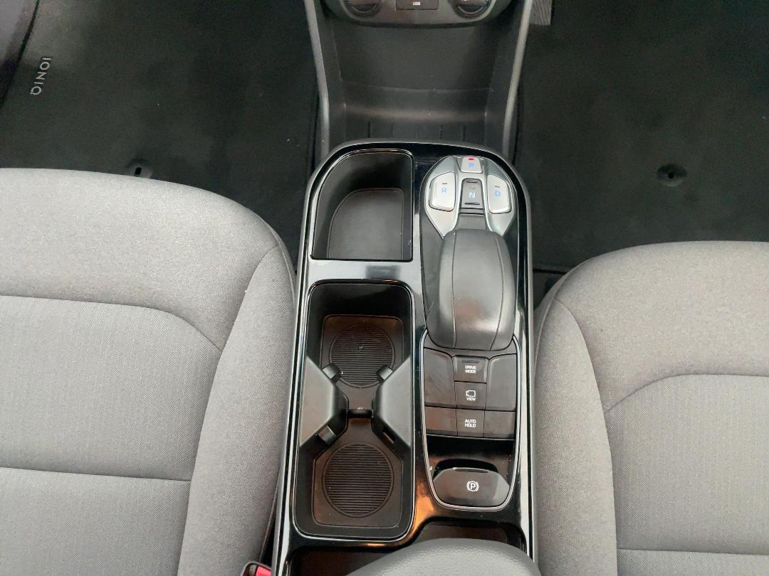 Photo '18' of Hyundai Ioniq