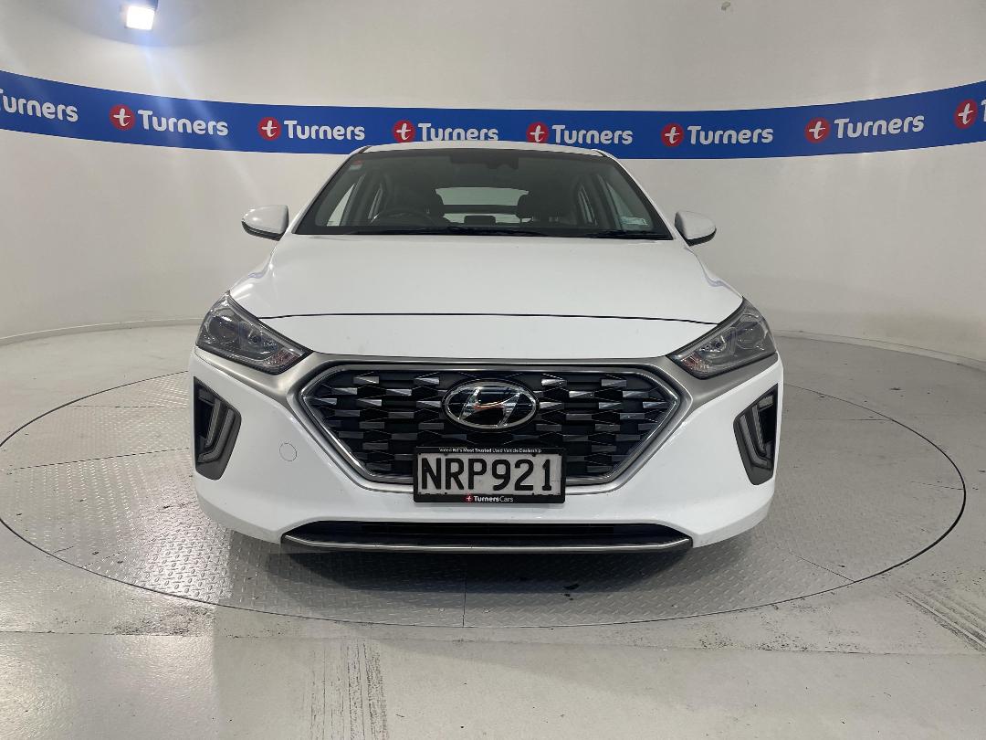 Photo '2' of Hyundai Ioniq Photo '2' of Hyundai Ioniq