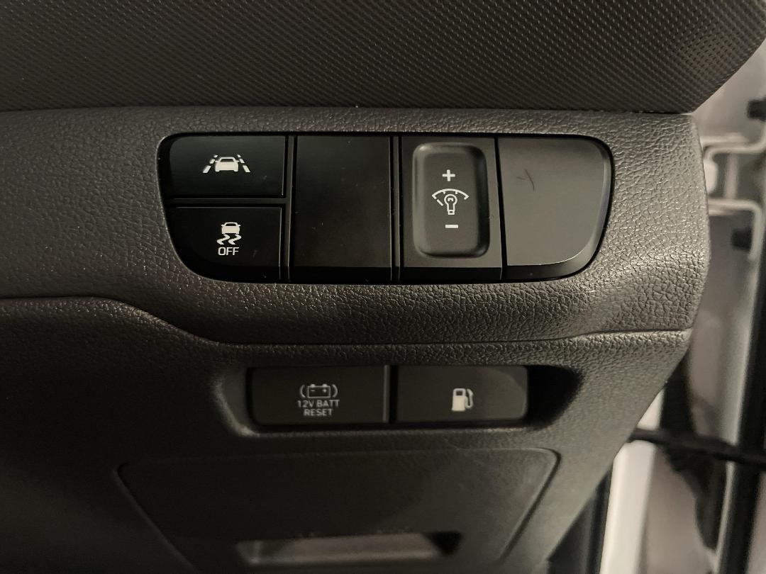 Photo '25' of Hyundai Ioniq Photo '25' of Hyundai Ioniq