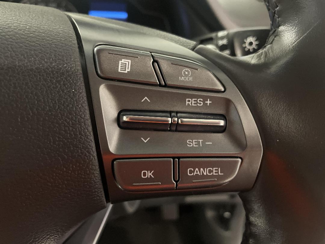 Photo '26' of Hyundai Ioniq Photo '26' of Hyundai Ioniq