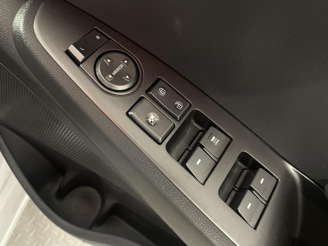 Photo '24' of Hyundai Ioniq Photo '24' of Hyundai Ioniq