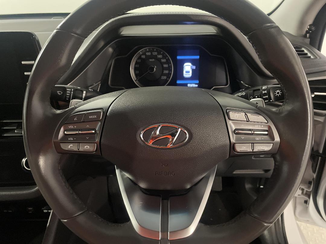 Photo '28' of Hyundai Ioniq Photo '28' of Hyundai Ioniq