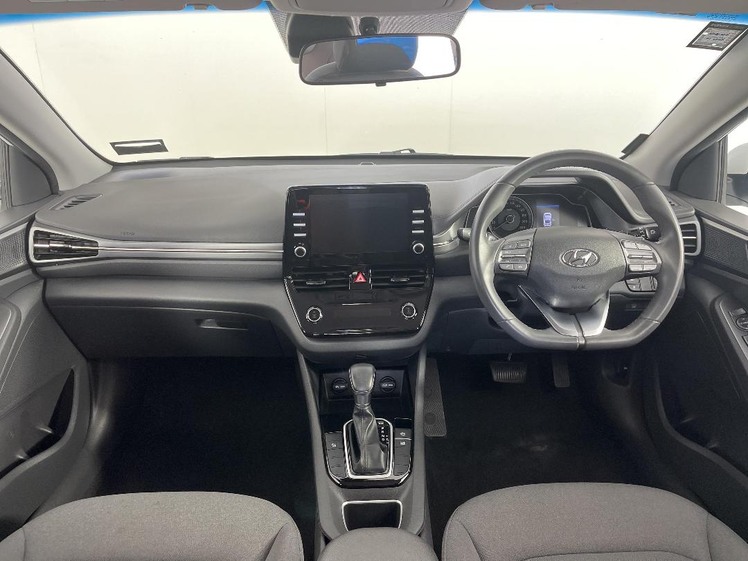 Photo '17' of Hyundai Ioniq