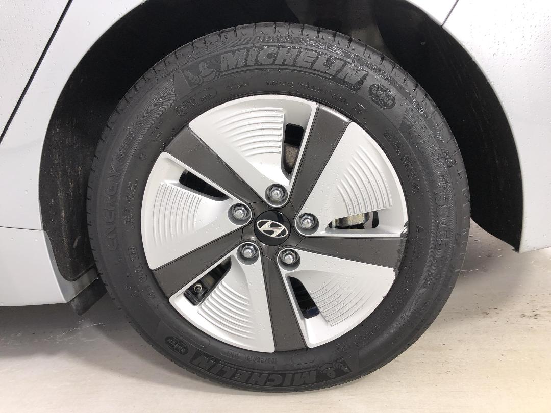 Photo '11' of Hyundai Ioniq