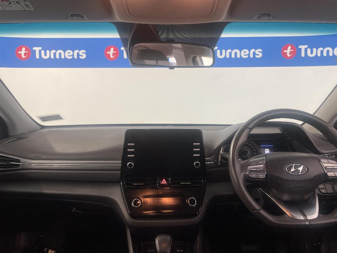 Photo '17' of Hyundai Ioniq