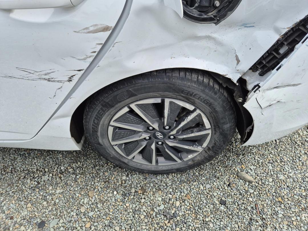 Photo '15' of Hyundai Ioniq 100KW EV Photo '15' of Hyundai Ioniq 100KW EV