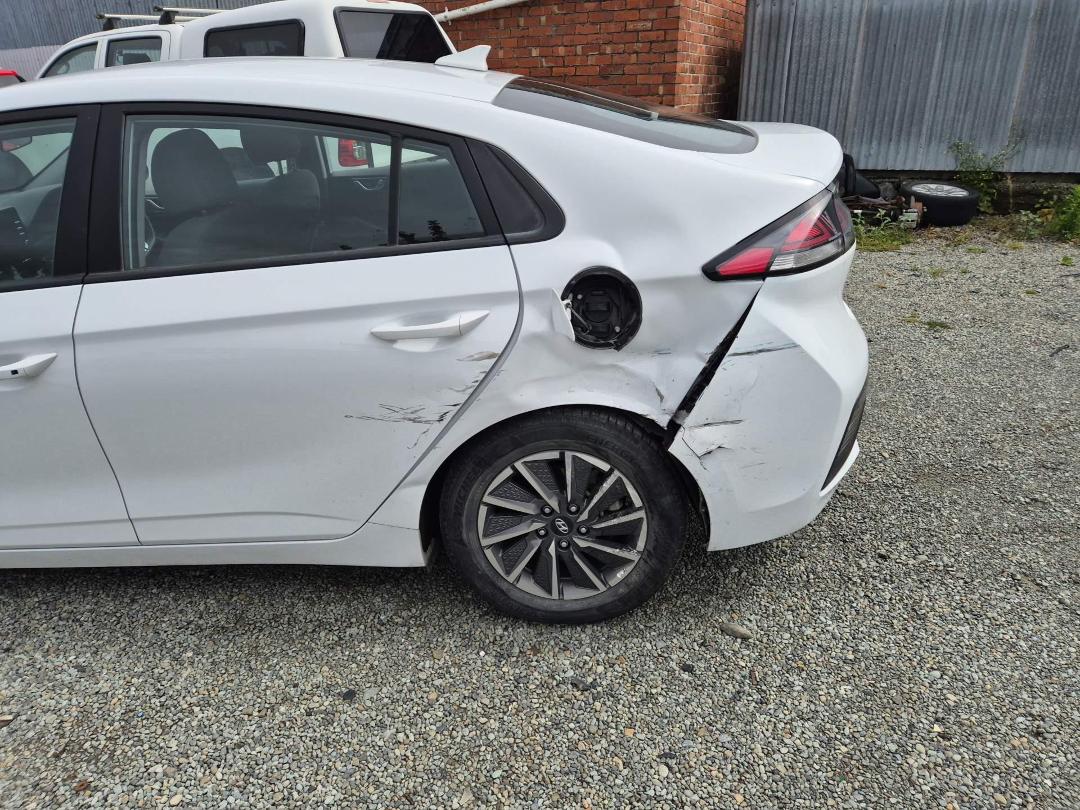 Photo '8' of Hyundai Ioniq 100KW EV Photo '8' of Hyundai Ioniq 100KW EV