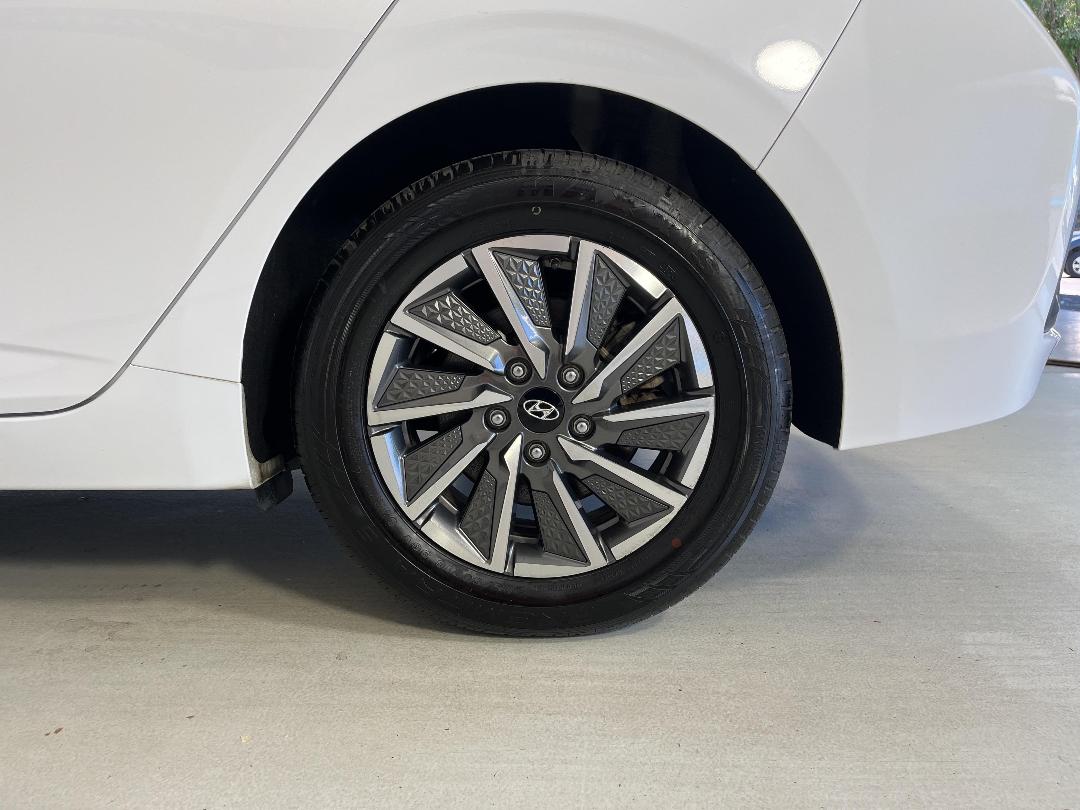 Photo '11' of Hyundai Ioniq