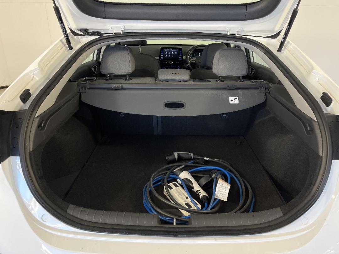 Photo '14' of Hyundai Ioniq