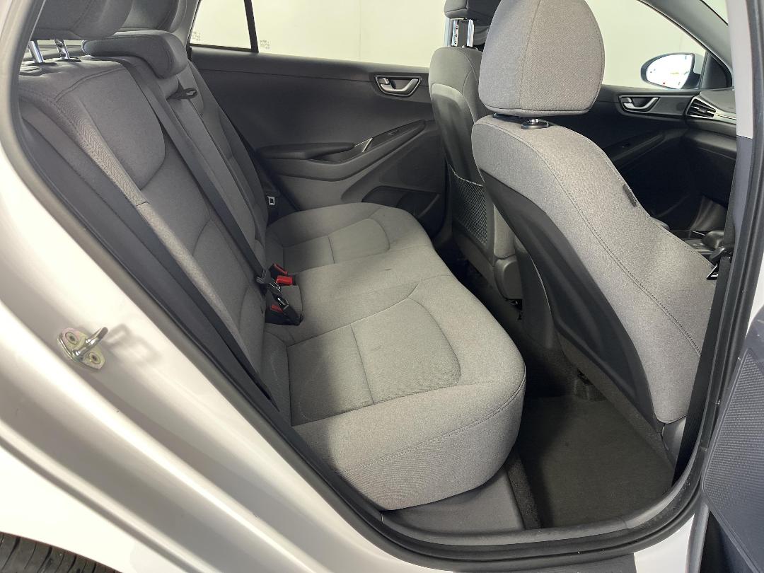 Photo '20' of Hyundai Ioniq