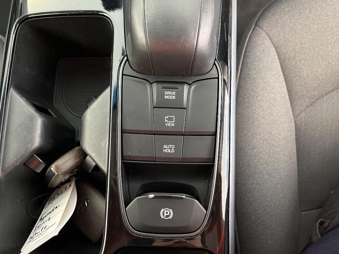 Photo '29' of Hyundai Ioniq