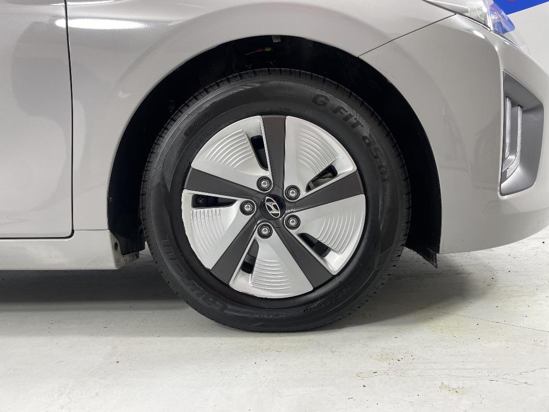 Photo '9' of Hyundai Ioniq