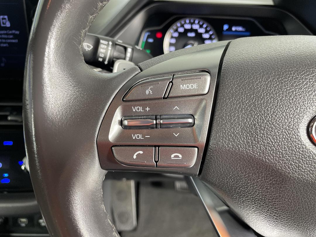 Photo '23' of Hyundai Ioniq