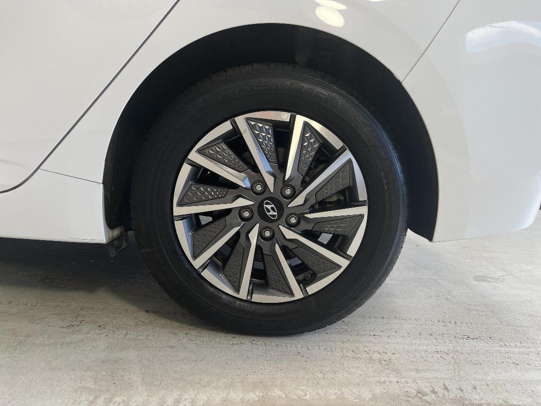 Photo '11' of Hyundai Ioniq