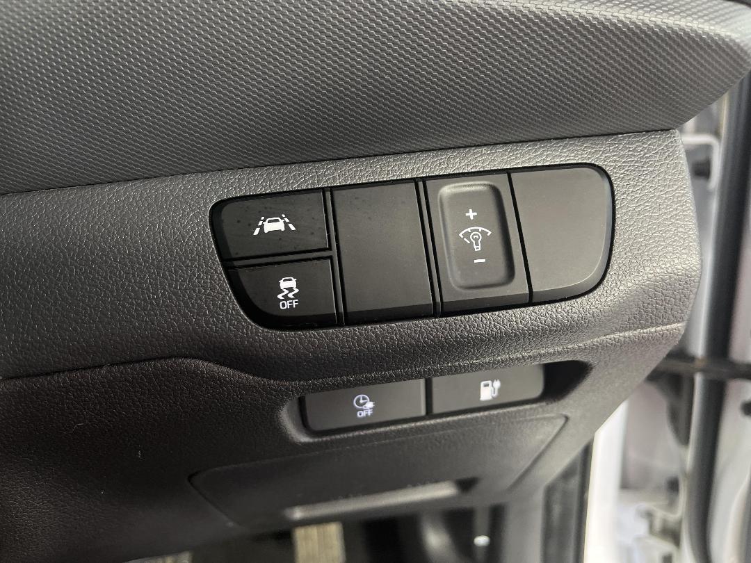 Photo '24' of Hyundai Ioniq