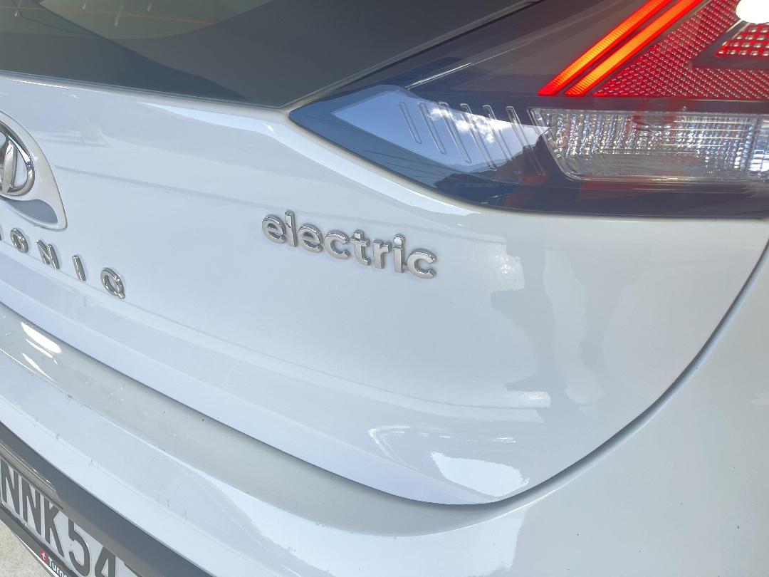 Photo '30' of Hyundai Ioniq