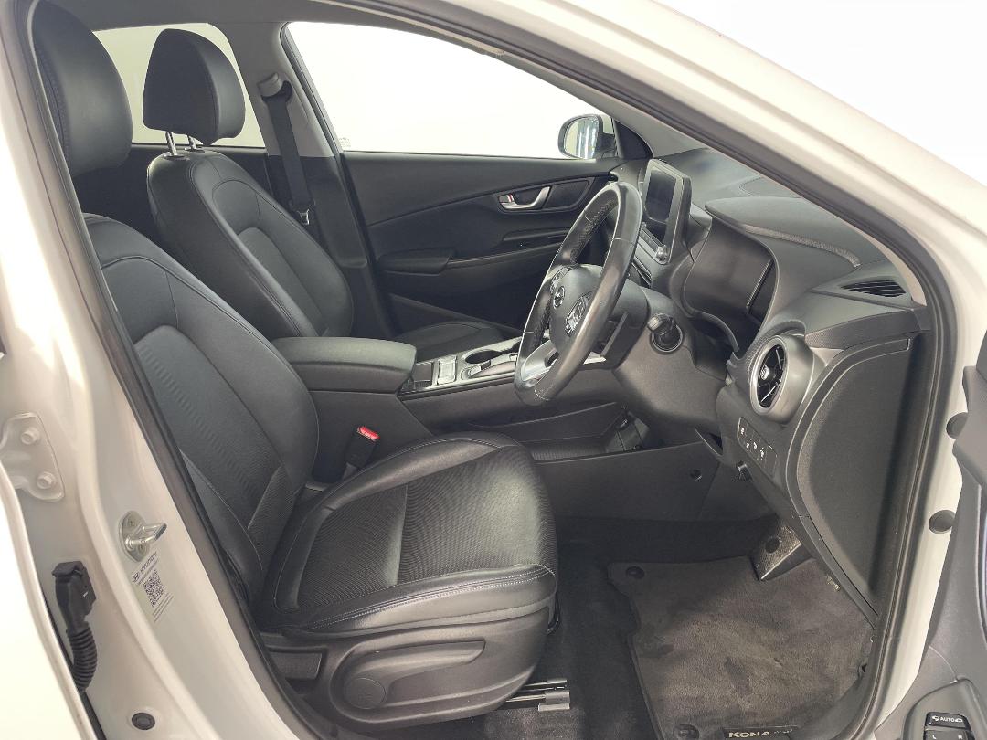 Photo '16' of Hyundai Kona Photo '16' of Hyundai Kona