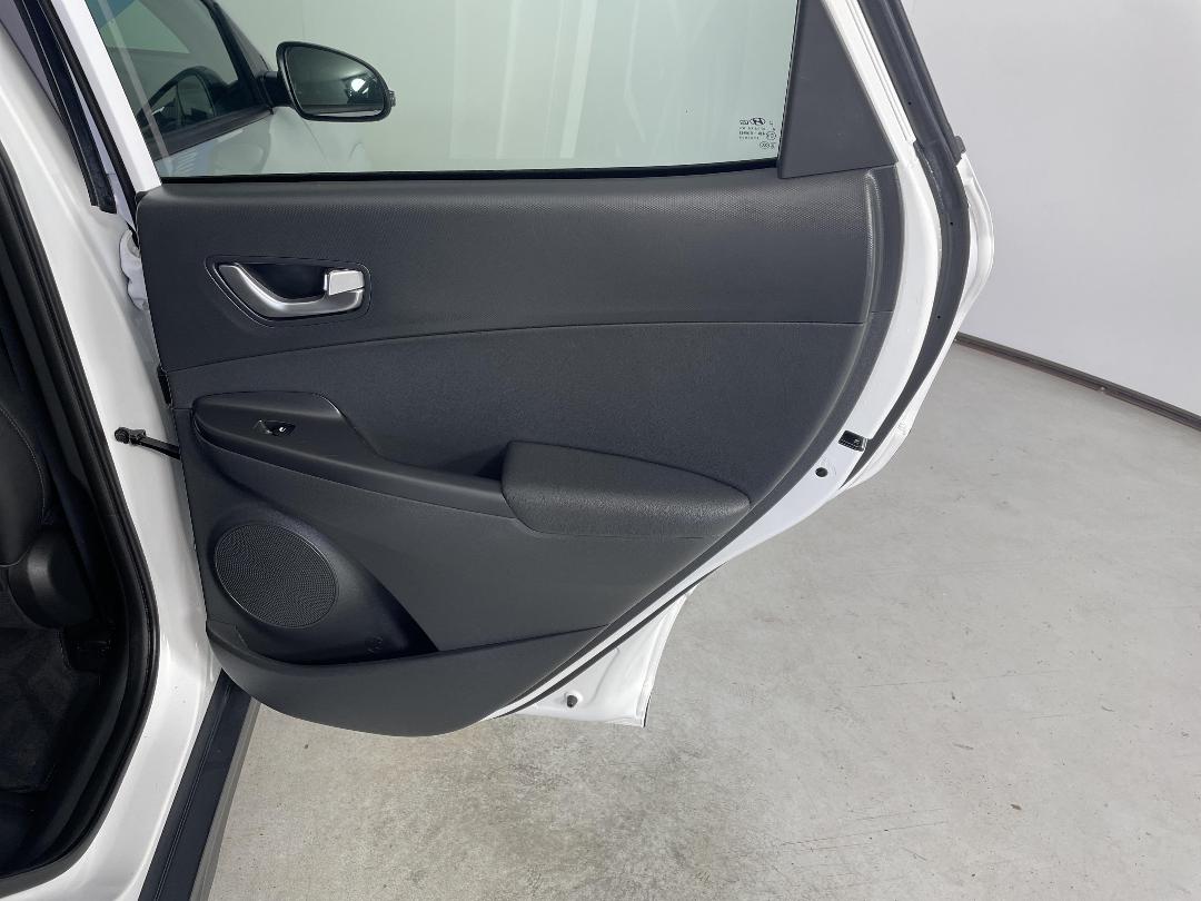 Photo '19' of Hyundai Kona Photo '19' of Hyundai Kona