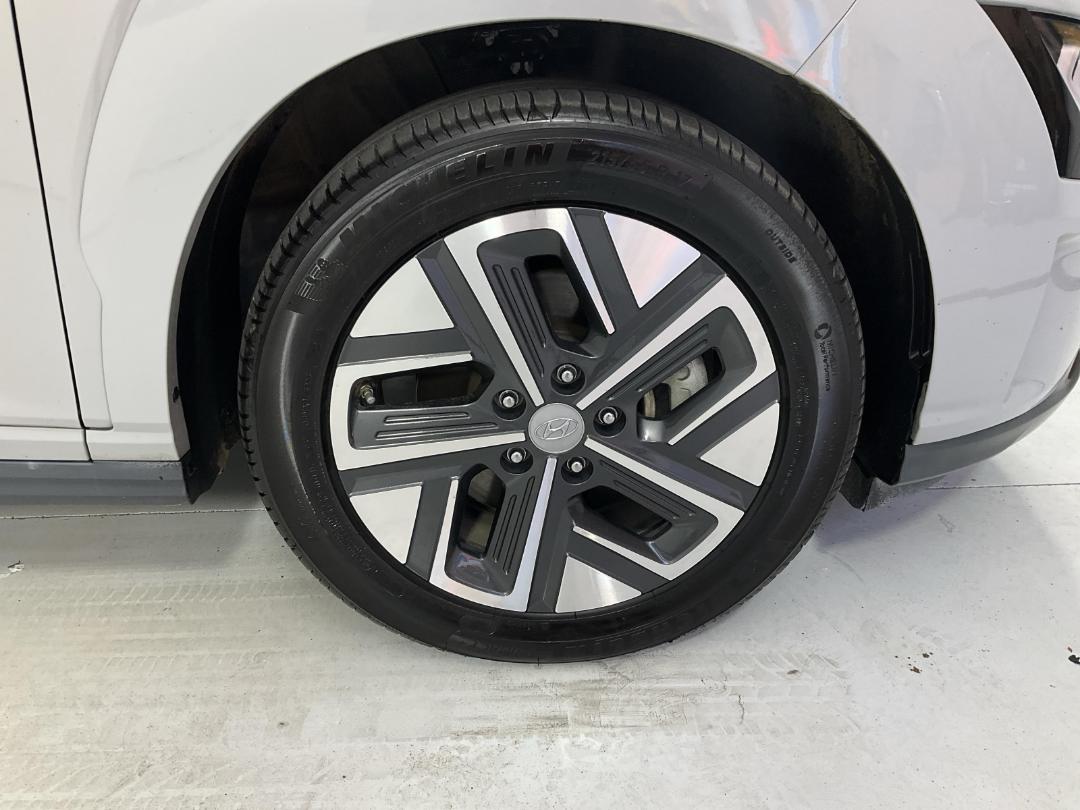 Photo '9' of Hyundai Kona Photo '9' of Hyundai Kona