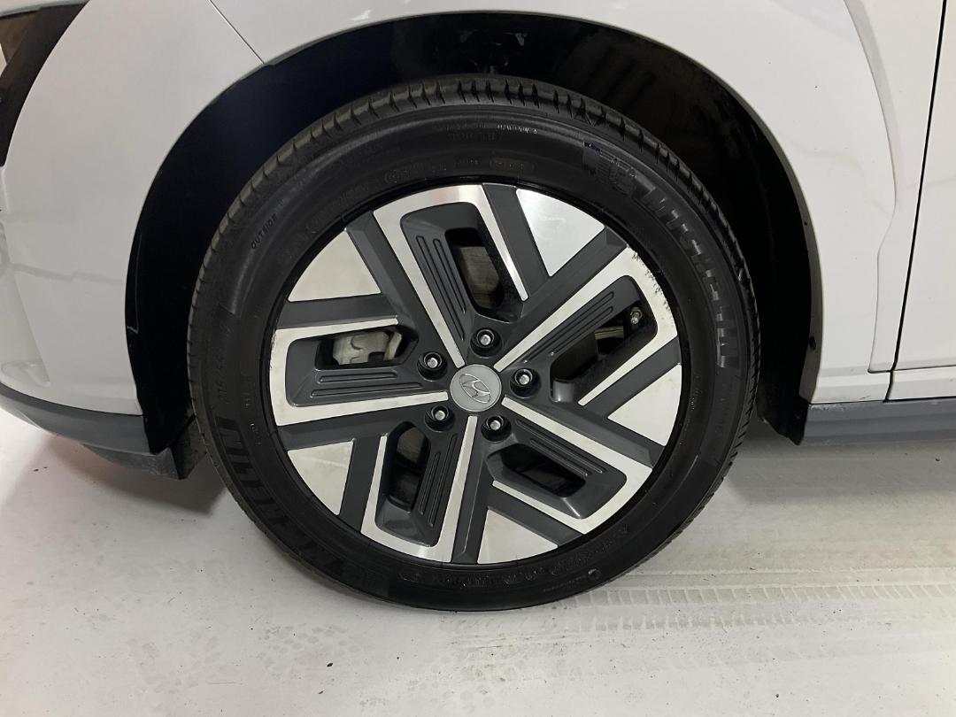 Photo '10' of Hyundai Kona Photo '10' of Hyundai Kona